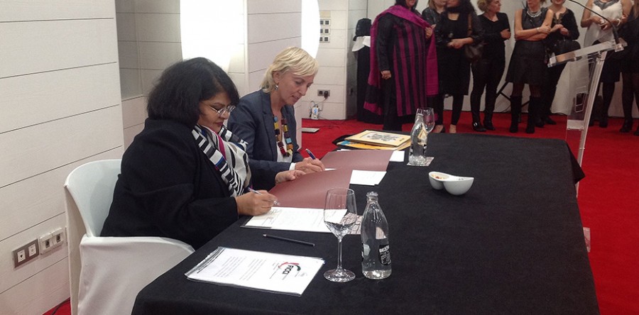 Empresarias de Bizkaia y de India firman un convenio de colaboración