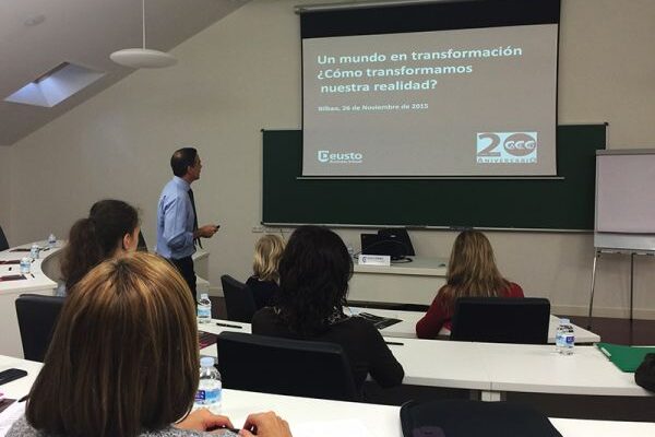 Un mundo en transformación¿Cómo transformamos nuestra realidad? Guillermo Dorronsoro, decano Deusto Bussines School, Innovación, Cambio