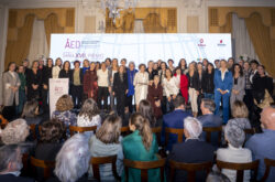 Una Noche de Celebración en la Entrega del Prestigioso Premio Empresarial AED